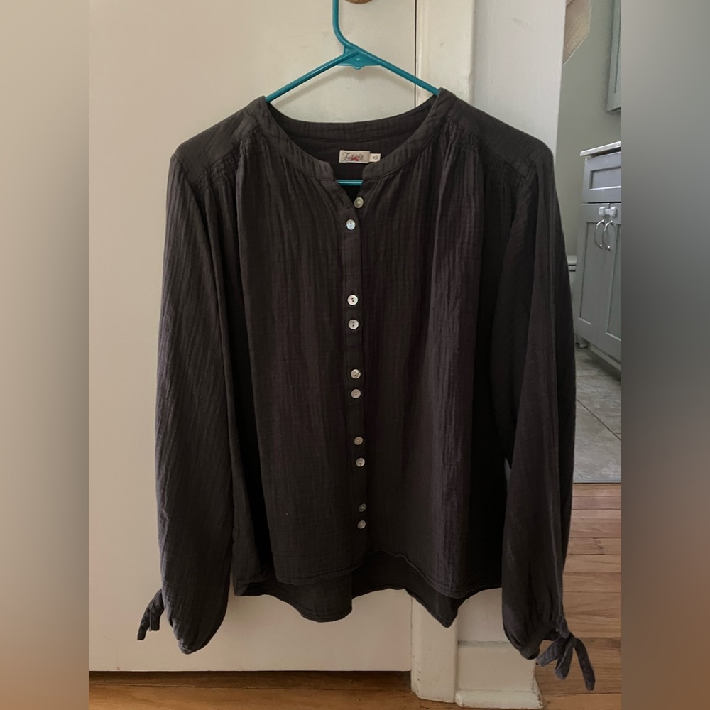 Faherty Everleigh Top - M